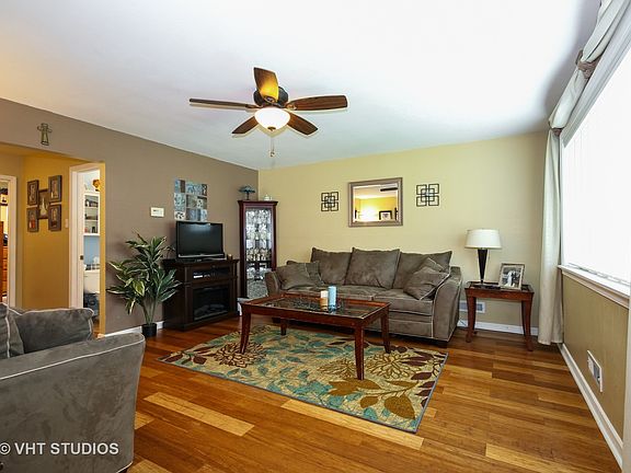 2nd image of 4114 Stillwell Pl