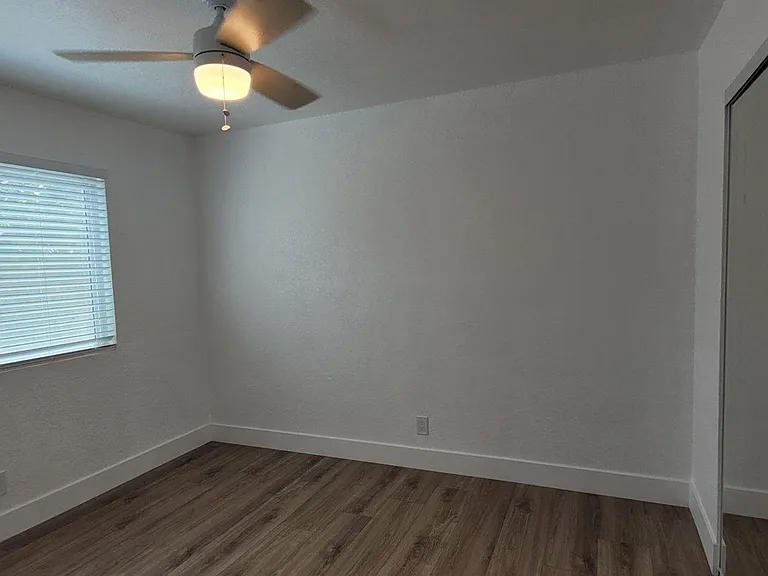 399 Zenith St #4 — Photo 5