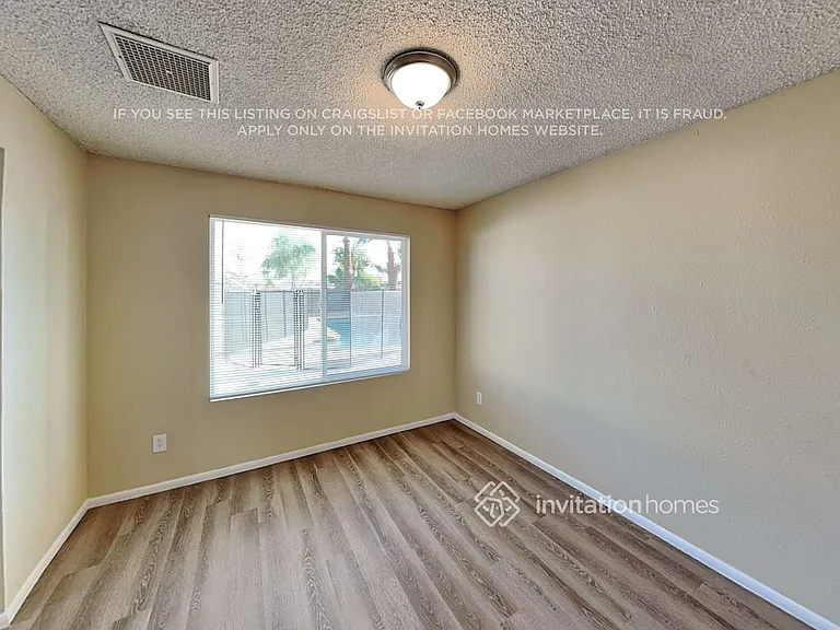 4621 W Carol Ave — Photo 8