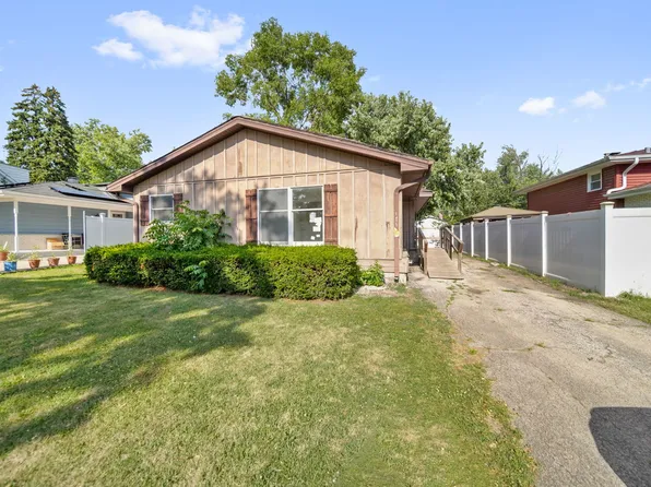 1025 S Ardmore Ave, Villa Park, IL 60181