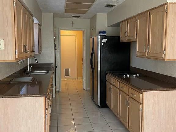 5th image of 10803 Glenwolde Dr