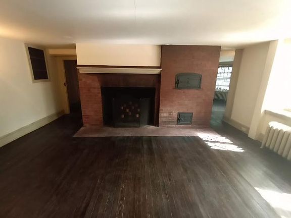 5th image of 1035 W Chelten Ave Floor 1