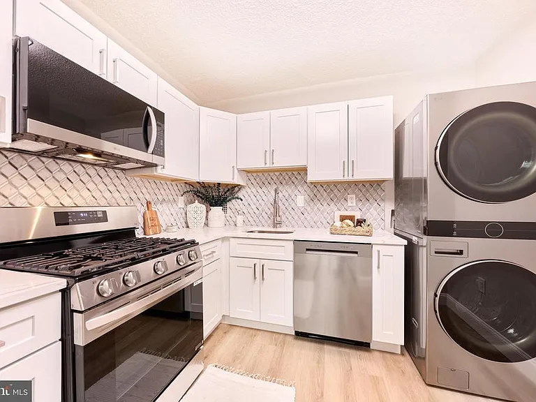 3705 S George Mason Dr #1718S — Photo 3