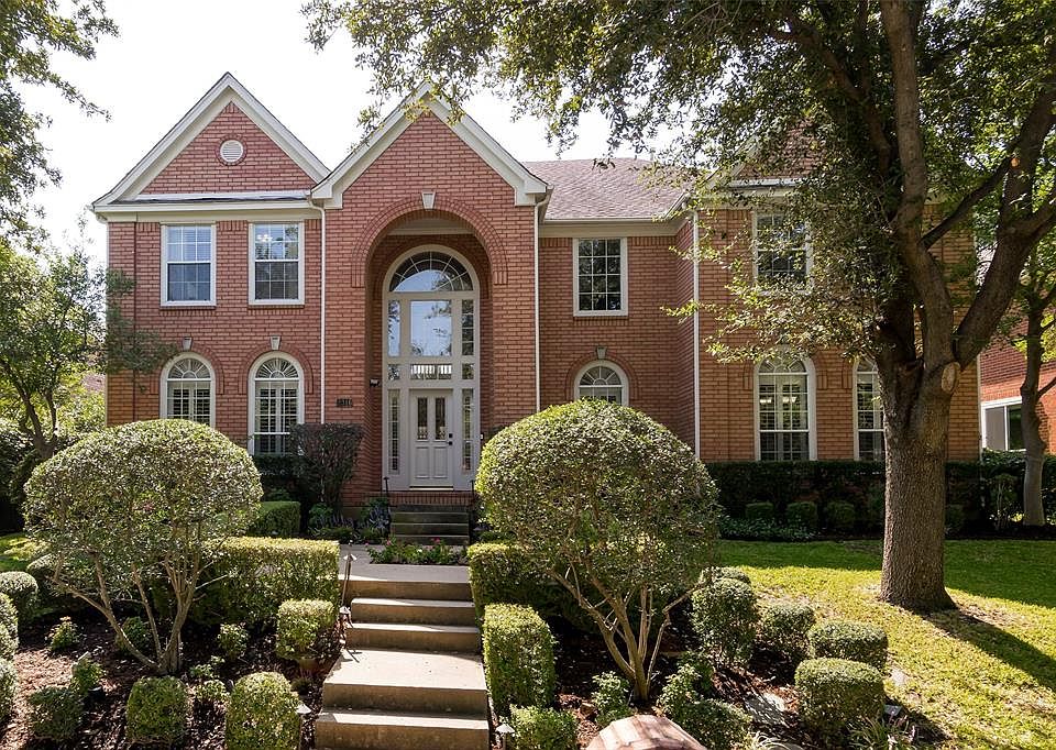 1st image of 2316 Southern Oak Dr