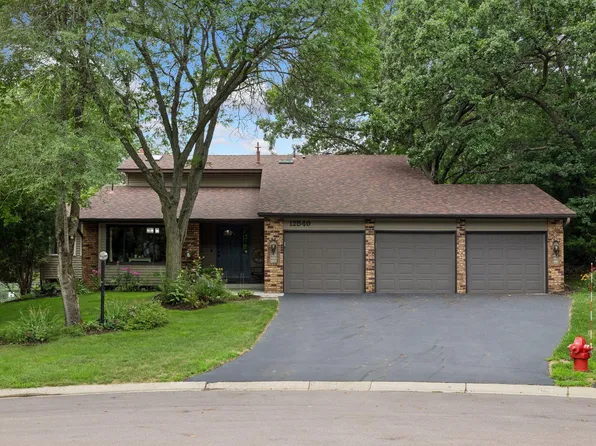12540 Everest Ct W, Apple Valley, MN 55124