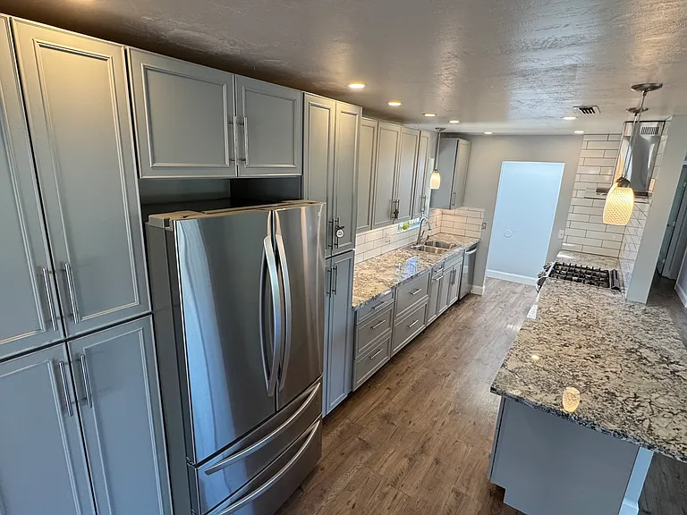 797 Washington Ave — Photo 6