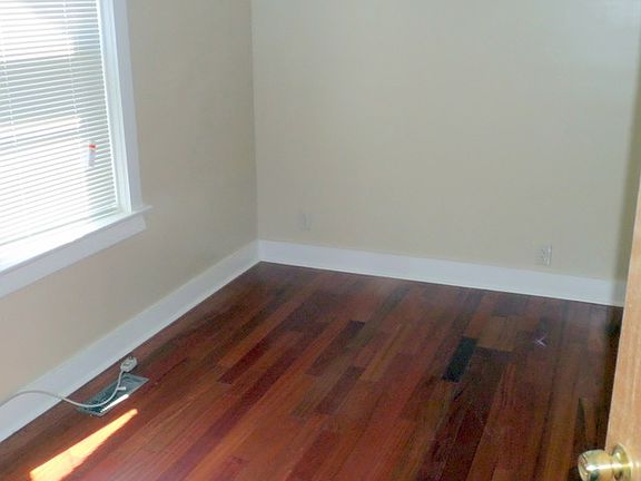 4th image of 8341 S Saginaw Ave