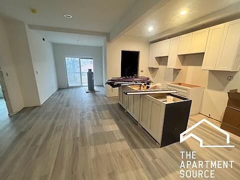 1st image of 4951 N Saint Louis Ave #1N