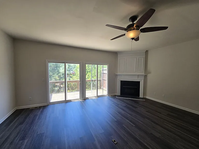 802 Sutter Gate Ln — Photo 8