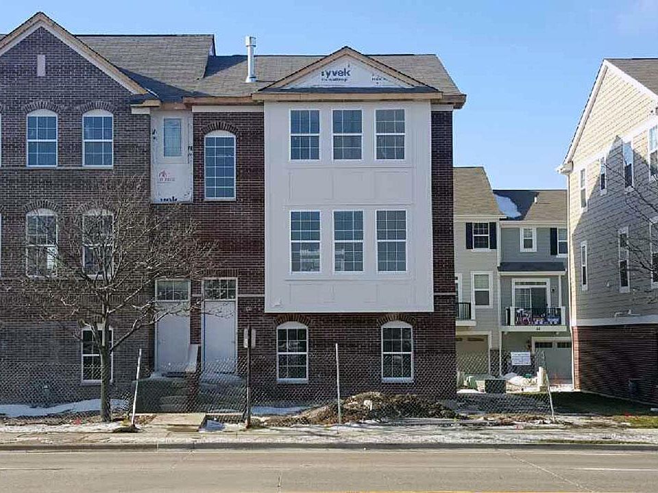 Located on 3106 in Pleasant Square in Schaumburg, IL