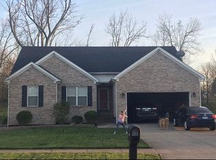 2010 Manning Pl, La Grange, KY 40031