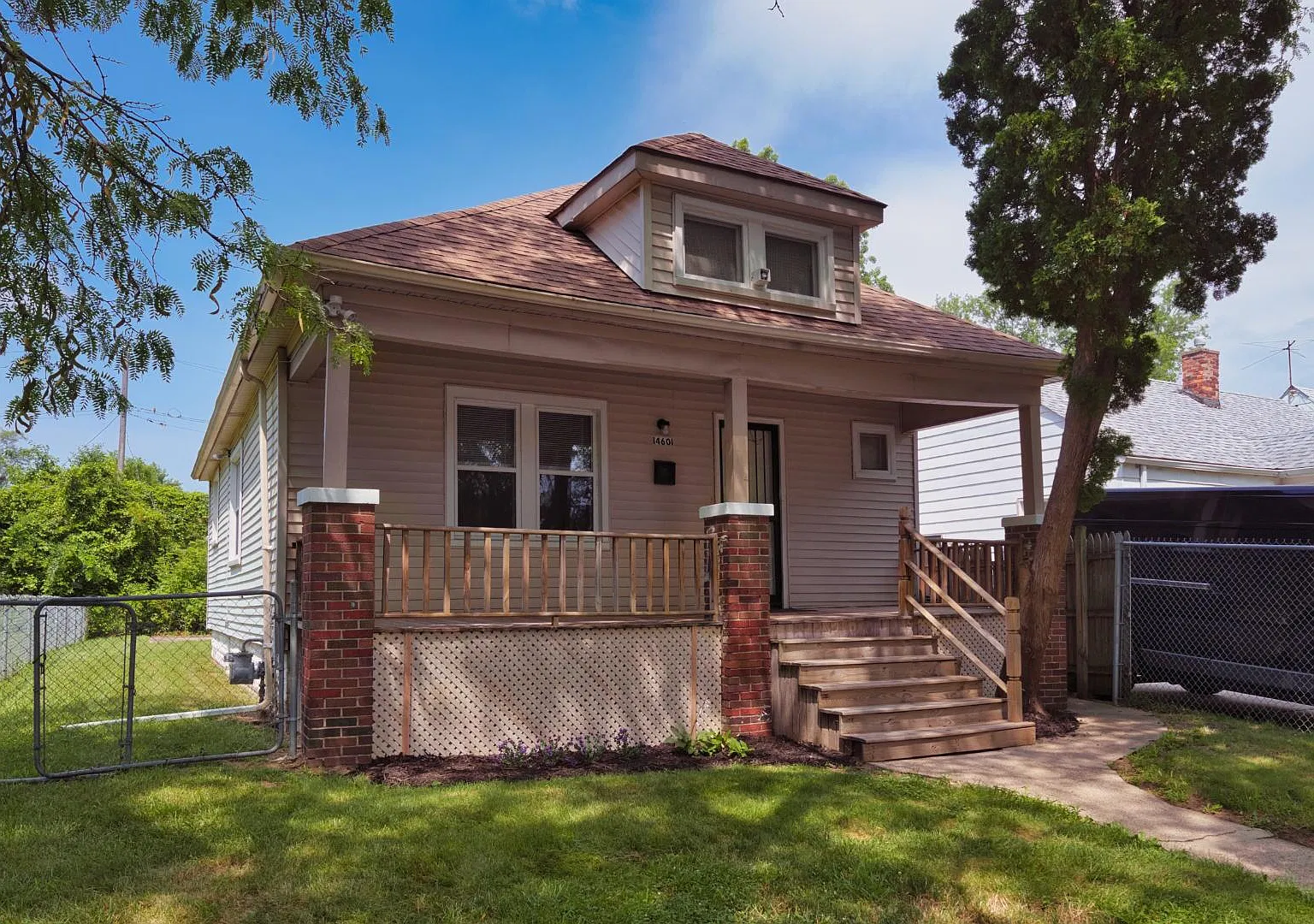 14601 San Juan Dr — Photo 2