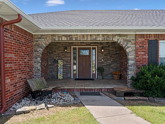 4th image of 57455 E 230th Rd