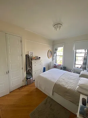 Rented by R New York | media 21