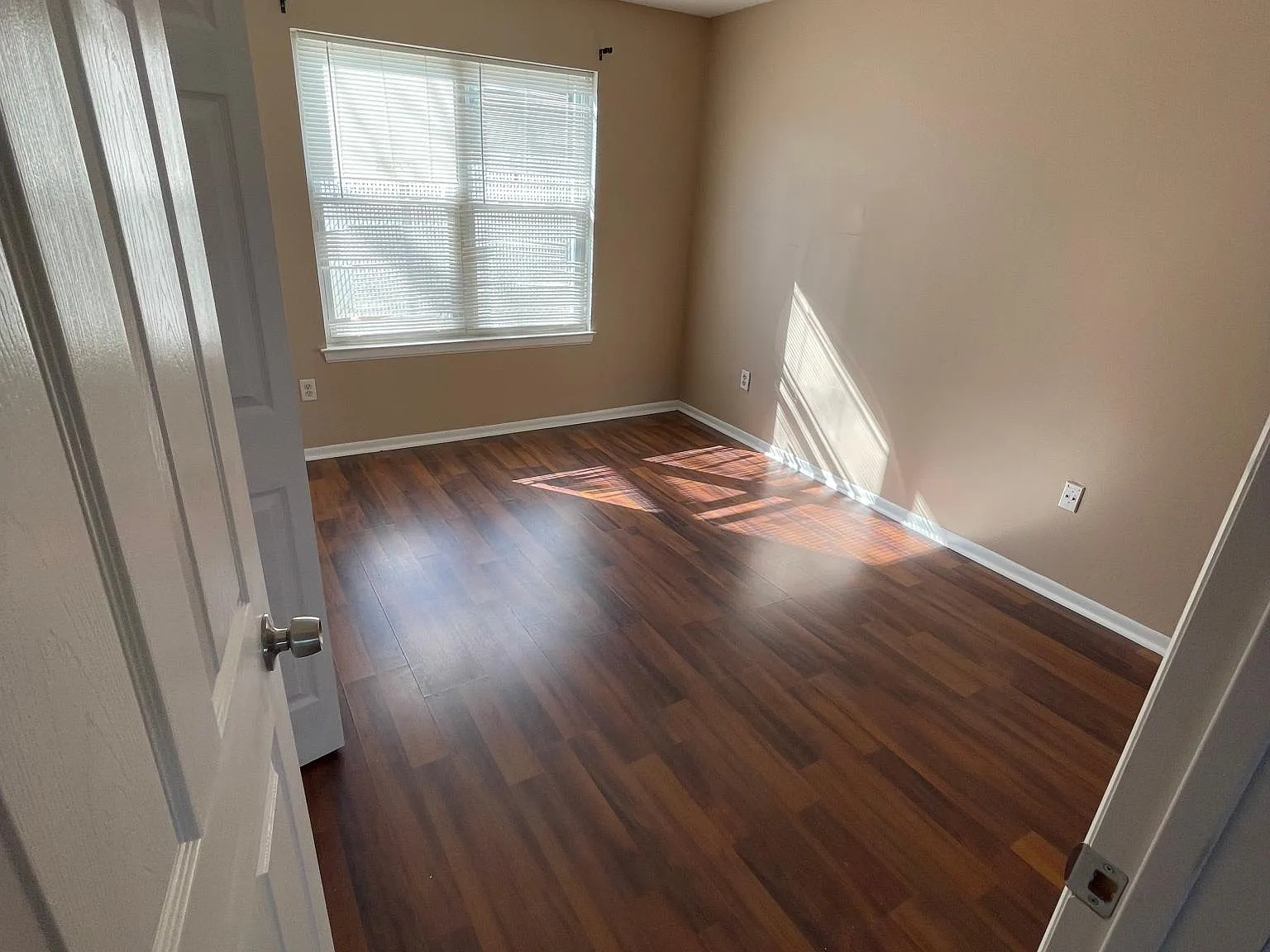 8712 Frankford Ave — Photo 3