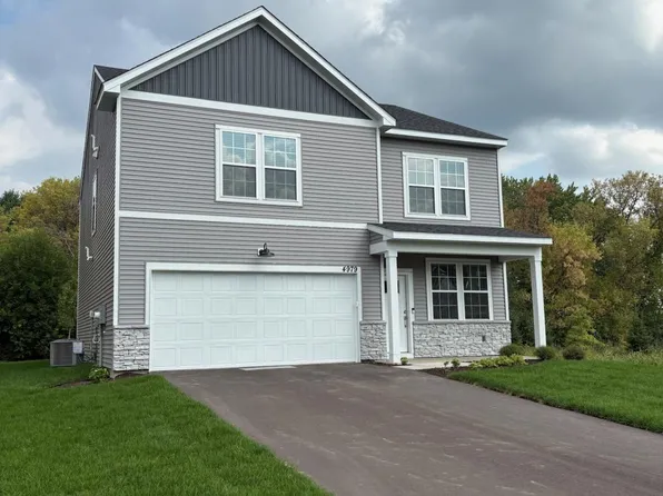 4979 Airlake Dr, Woodbury, MN 55129