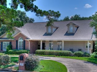 101 Lake View Cir, Montgomery, TX 77356