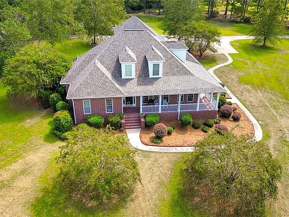 2nd image of 401 Magnolia Bluff Road