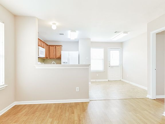 4th image of 18918 Brownstone Mills Dr