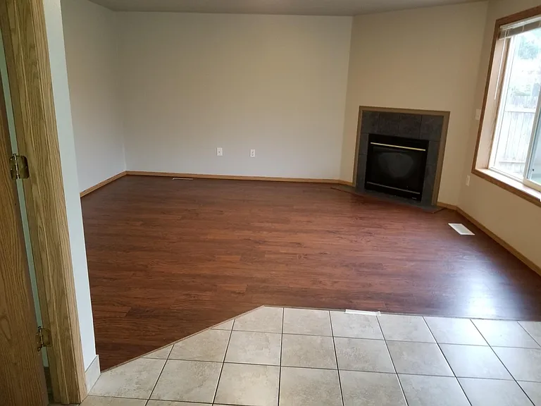 17404 NE 26th Way — Photo 12