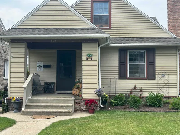 506 E Fairview Ave, South Bend, IN 46614