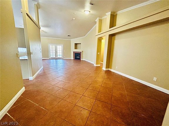 3rd image of 1700 Taraway Dr