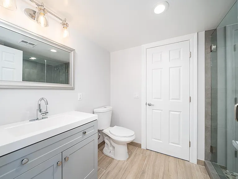 25 Helen St #1 — Photo 7