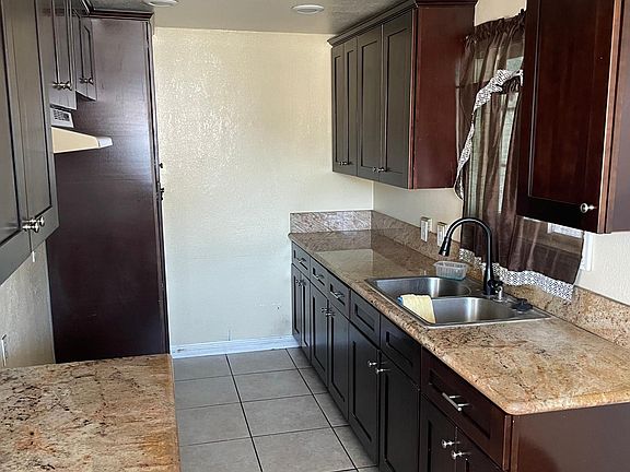 5th image of 4945 Southall Ln