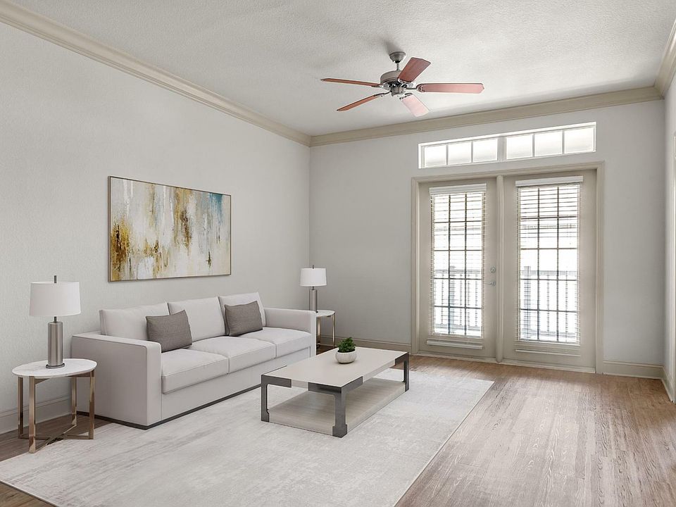 Village at Baldwin Park - Living Room