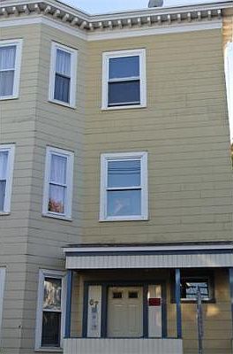 2nd image of 67 Marlboro St #1