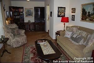 5th image of 5127 Guinevere Dr
