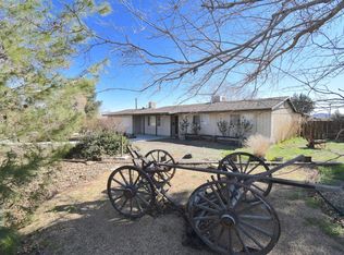 14875 Dakota Rd, Apple Valley, CA 92307