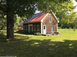 18 Monument Rd, Abbot, ME 04406