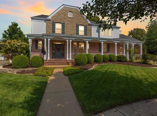 365 David Harrison Ln, Ballwin, MO 63021