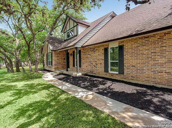 2nd image of 9744 Windwood Dr