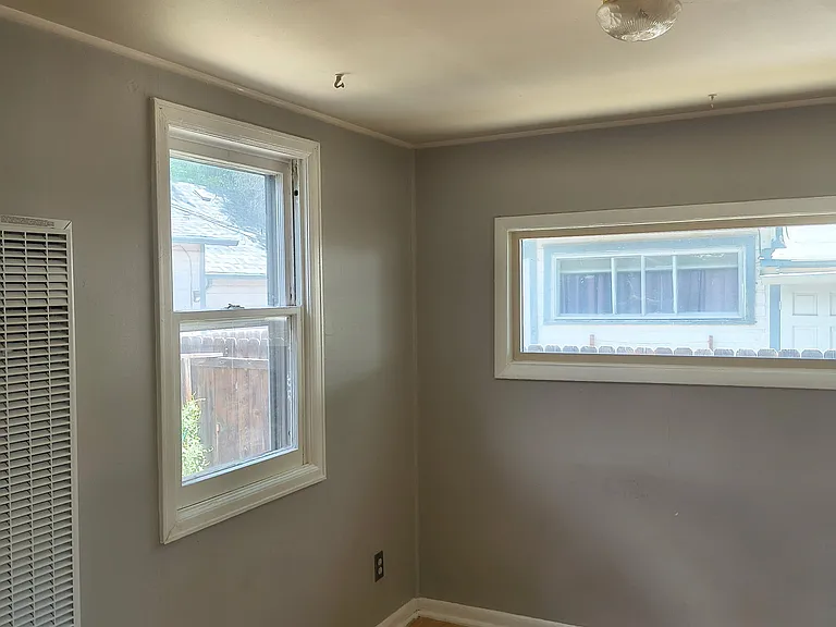 6 S Rutherford Ave — Photo 3