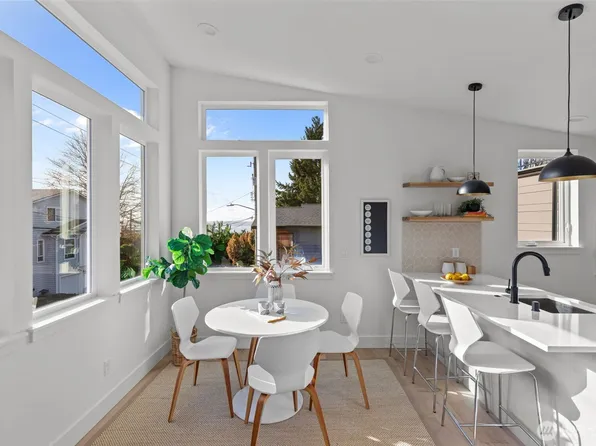 8407 42nd Avenue SW, Seattle, WA 98136