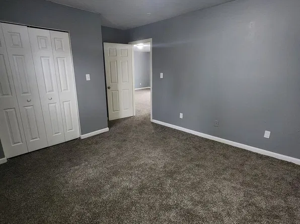 620 E Grant St, 620 E Grant St #1, Herrin, IL 62948