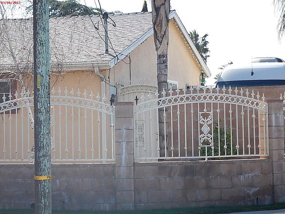 4th image of 8557 Woodley Ave