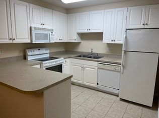 501 SW 75th St APT D1, Gainesville, FL 32607
