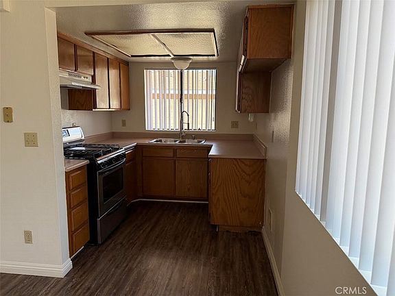 3rd image of 20725 Seine Ave APT A