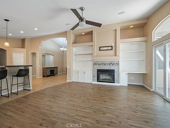 5th image of 2421 N Baldwin Way