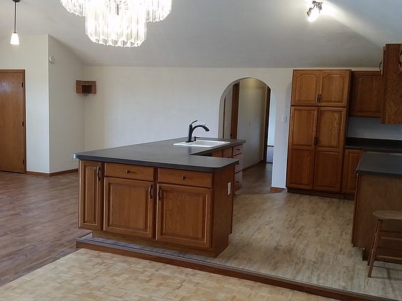 Cabinet space abound