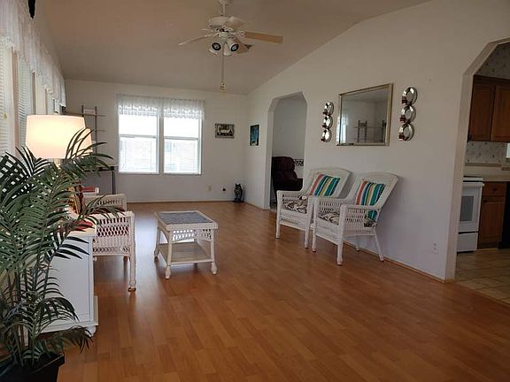 4th image of 272 Egret Dr #163