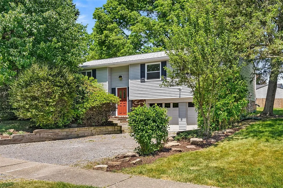 815 2nd Ave photo 1