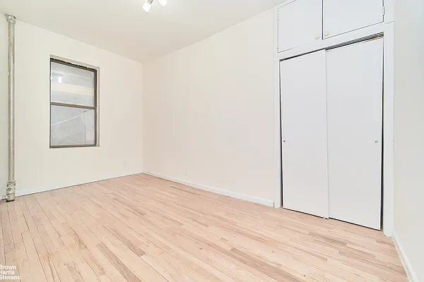 Rented by Brown Harris Stevens | media 18