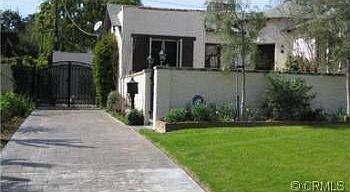 2nd image of 557 N Daisy Ave