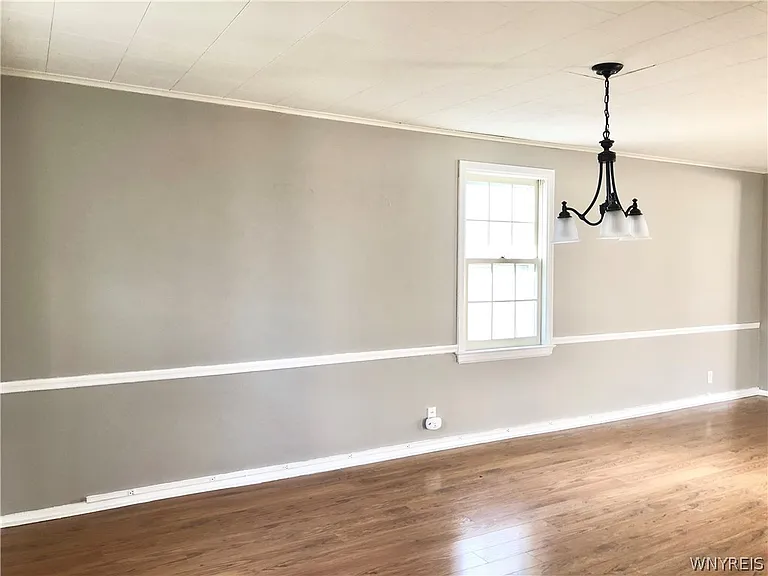 200 Koenig Rd — Photo 9
