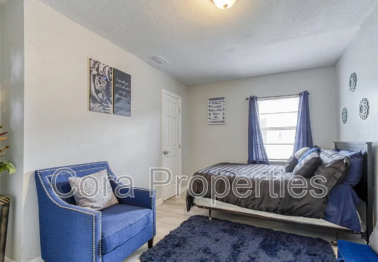 685 Sears Ave NE #4 — Photo 30