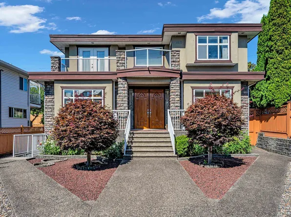 648 E 3rd St, North Vancouver, BC V7L 1G7